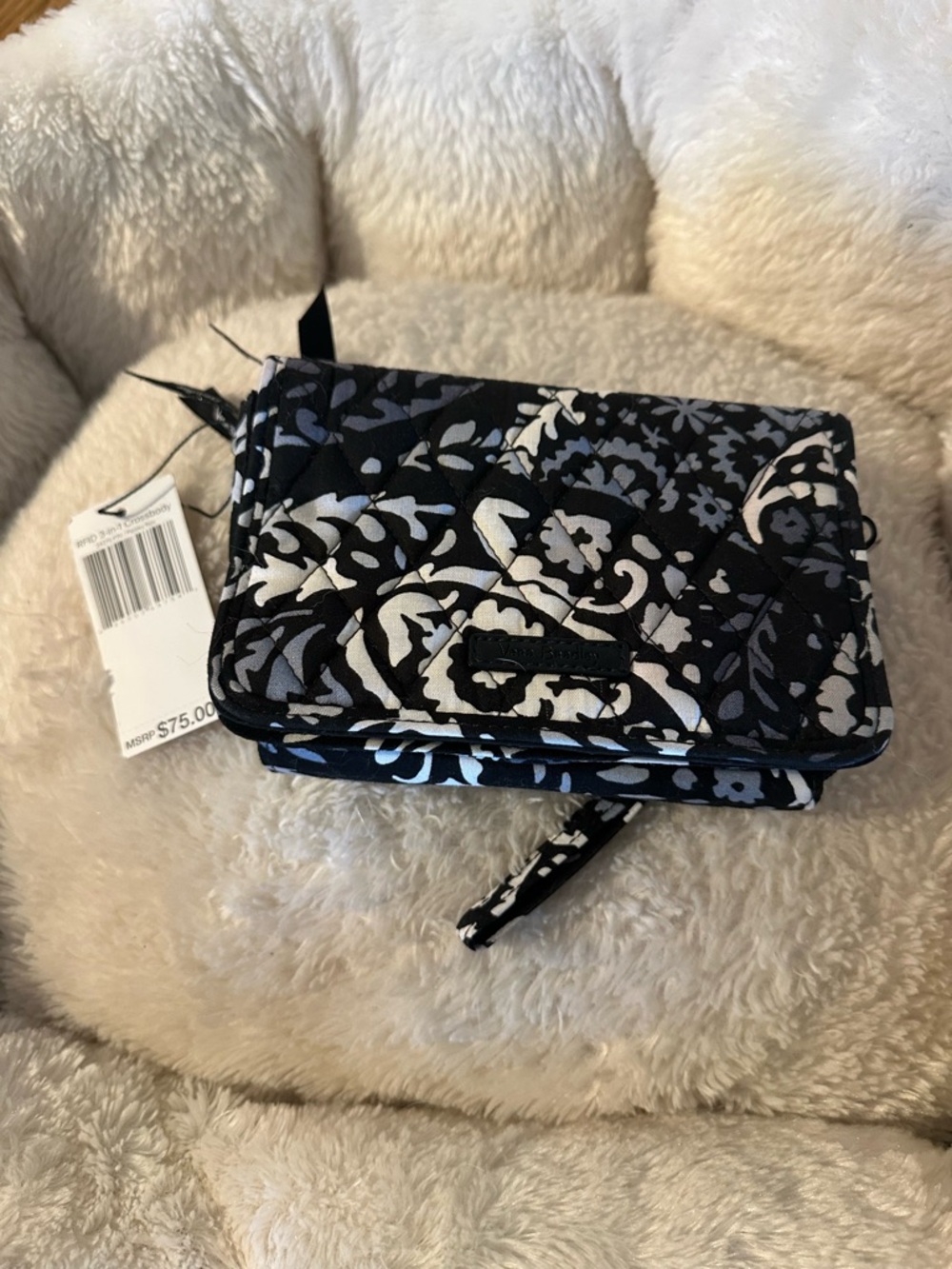 Quilted Floral Wristlet Wallet - Black & White